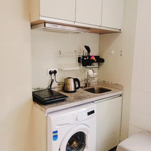 铜锣湾凤鸣大厦H房D室studio，步行1分进铜锣湾站，港大5站直达免爬楼，一室一厅配干湿分离卫浴