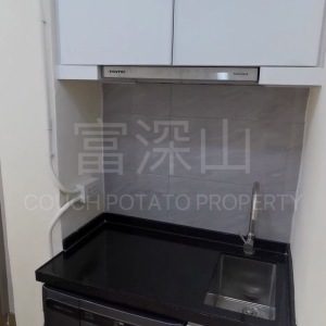 油麻地旺角大楼独卫单间2号/3号/5号房，30秒进油麻地地铁站，城大浸会4站地铁，都会15分巴士即达，7k+独卫性价比单间