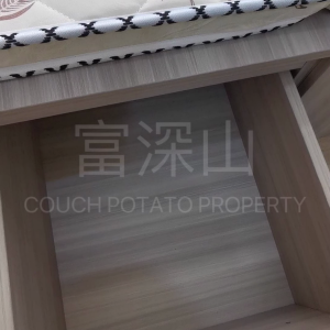 油麻地旺角大楼独卫单间2号/3号/5号房，30秒进油麻地地铁站，城大浸会4站地铁，都会15分巴士即达，7k+独卫性价比单间
