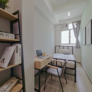 港岛德辅道西学生公寓标准单人间，港大认可校外宿舍，西营盘地铁站步行1分，港大步行13分，六室双卫套间可租期10个月