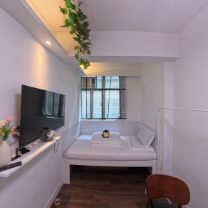港岛中环机利文街studio，整层独卫单间带管家式服务，步行1分进中环站，港大通勤3站，演艺学院通勤1站，提供全套床品日用品拎包入住