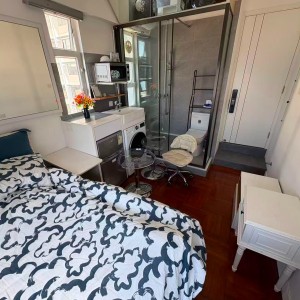 铜锣湾百徳新街珠城大厦2号studio，独卫单间海景房，铜锣湾站步行2分钟，港大地铁直达14分钟