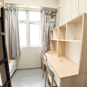 油尖旺鸿达学生公寓A室上下铺双人间，理工步行800米，步行2分进尖沙咀站，公寓带健身房大阳台，学习生活两相宜
