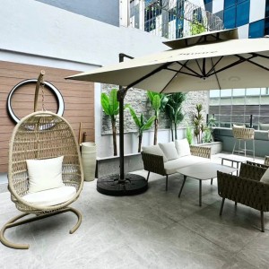 油尖旺鸿达学生公寓C室studio，理工步行800米，步行2分进尖沙咀站，公寓带健身房大阳台，学习生活两相宜