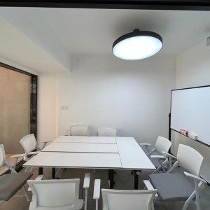 油尖旺鸿达学生公寓C室studio，理工步行800米，步行2分进尖沙咀站，公寓带健身房大阳台，学习生活两相宜