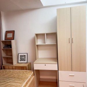 尖沙咀金马伦道8楼3号房studio，理工步行8分即达，尖沙咀地铁站只要2分！上学工作都适合