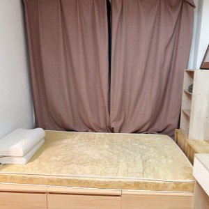 尖沙咀金马伦道8楼3号房studio，理工步行8分即达，尖沙咀地铁站只要2分！上学工作都适合