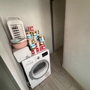 尖沙咀加拿芬道9楼男生专属7人间-理工步行十分钟，乘巴士只要六分钟，浸会城大20分钟内可达。尖沙咀站200米，尖东站400米