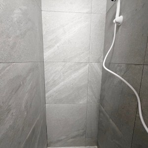 旺角北上海街明辉楼普通双人间，旺角油麻地双地铁步行5分，理工城大浸会都会20分钟通勤