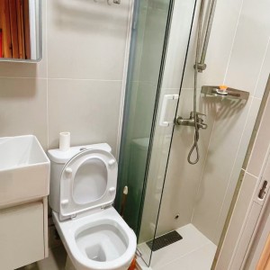佐敦文英楼中座14室B房studio，文八楼住宅区居住舒适，理工一站即达，全新装修双面带窗卫生间干湿分离