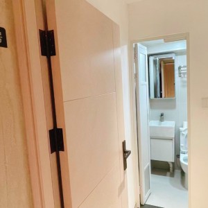 佐敦文英楼中座14室B房studio，文八楼住宅区居住舒适，理工一站即达，全新装修双面带窗卫生间干湿分离