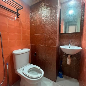 尖沙咀温莎大厦studioG室A房，1分钟即达尖沙咀站，理工只要步行700米！一房一厅推窗见海景