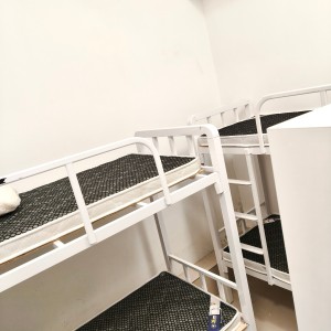 红磡蕪湖街153号一室一厅A室，理工步行600米即达，都会大学步行900米，红磡何文田黄埔三站环绕