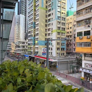 红磡蕪湖街153号一室一厅A室，理工步行600米即达，都会大学步行900米，红磡何文田黄埔三站环绕