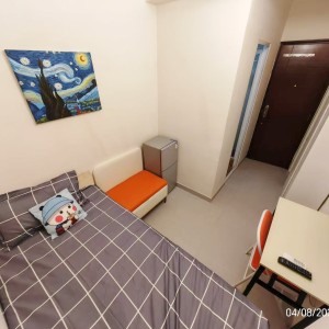 港岛轩尼诗大厦M室2号房studio，铜锣湾站几乎就在楼下，港大通勤15分，楼下就是湾仔核心商圈，工作生活好选择