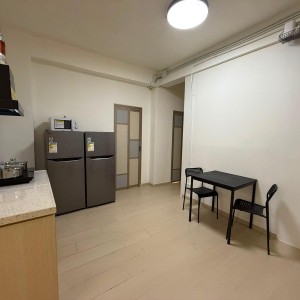 铜锣湾兰芳道单人间，铜锣湾站步行2分，港大通勤15分，欧式简约风装修，公区空间大