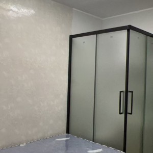 湾仔春园街富园大厦studio1号房，湾仔站100米，港大通勤14分，CBD带露台电梯洋房，拎包入住