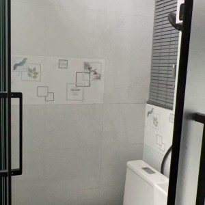 湾仔春园街富园大厦studio1号房，湾仔站100米，港大通勤14分，CBD带露台电梯洋房，拎包入住