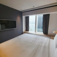 中西区壹堂酒店式服务公寓两室一厅，上环站步行3分，中环站步行8分，大窗绝美海景/城景房，带客厅餐厅绝赞尊贵享受