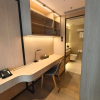 中西区壹堂酒店式服务公寓两室一厅，上环站步行3分，中环站步行8分，大窗绝美海景/城景房，带客厅餐厅绝赞尊贵享受