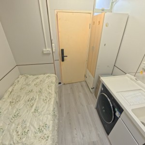 上环文咸东街87号独卫02号studio，步行3分达上环站，8分地铁直达港大，纯步行港大20分，周边生活配套齐全
