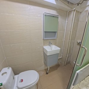 上环文咸东街87号独卫02号studio，步行3分达上环站，8分地铁直达港大，纯步行港大20分，周边生活配套齐全