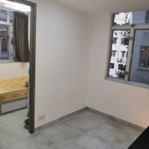 北角孔雀道24号D房一室一厅，近16平专属空间，北角站步行4分，周围住宅区尽享宁静