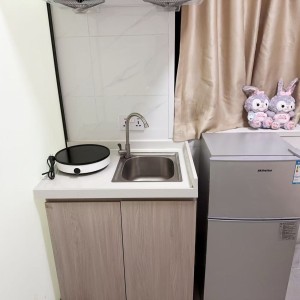 九龙衙前塱道studio小房，空间紧凑设施齐全独立卫浴，宋皇台站步行2分，城大浸会20分钟内，家具家电齐全