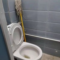 港岛西营盘港大附近男生公寓四人间，空间大，港大步行5到10分钟，2分可达地铁站，家具家电齐全