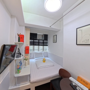 港岛中环机利文街studio5号房，整层独卫单间带管家式服务，步行1分进中环站，港大通勤3站，演艺学院通勤1站，提供全套床品日用品拎包入住