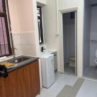深水埗西洋菜北街劳工宿舍，22个床位，5房3卫1厨，家具家电齐全，太子站步行4分，石硖尾站步行7分