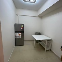 佐敦文耀樓43室，10个床位，4房2卫1厨，家具家电齐全，柯士甸站步行5分，佐敦步行12分，楼下巴士总站步行2分