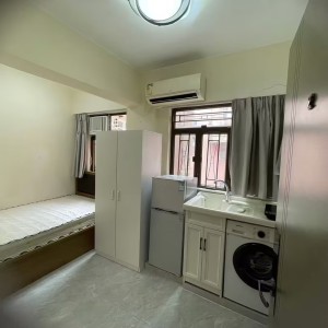 尖沙咀弥敦道华润大厦A3室B房，独卫干湿分离，步行1分钟至尖沙咀地铁站，8分钟通勤港理工，城大/浸会地铁全程22分钟