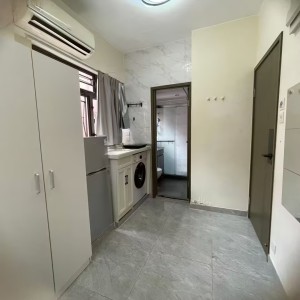 尖沙咀弥敦道华润大厦A3室B房，独卫干湿分离，步行1分钟至尖沙咀地铁站，8分钟通勤港理工，城大/浸会地铁全程22分钟