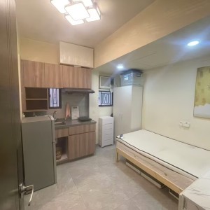尖沙咀弥敦道华润大厦A3室1号房，独卫干湿分离，步行1分钟至尖沙咀地铁站，8分钟通勤港理工，城大/浸会地铁全程22分钟
