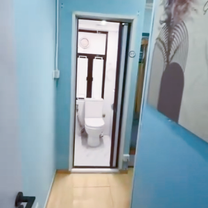 尖沙咀漆咸道南永业大厦7号房单间，理工步行3分，尖沙咀站步行3分，上学出行均便利，带窗明亮超具性价比单间