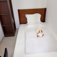 上环普庆坊4楼两室一厅套房整租，推窗即看公园景，全新装修双卫套间，超大平米居住舒适