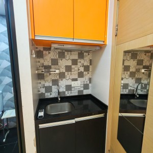 佐敦文英楼中座13室E房studio，文八楼住宅区居住舒适，理工一站即达，简约装修有独卫厨房