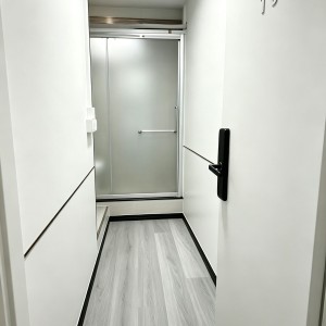 上环文咸东街87号独卫03号studio，步行3分达上环站，8分地铁直达港大，纯步行港大20分，周边生活配套齐全