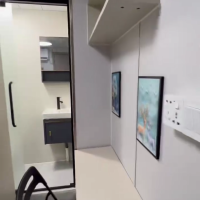 港岛皇后大道西精装独卫4号房studio，纯步行15分钟至港大，步行四分钟到西营盘地铁口，10分钟通勤港大
