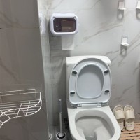 港岛中环机利文街studio5号房，整层独卫单间带管家式服务，步行1分进中环站，港大通勤3站，演艺学院通勤1站，提供全套床品日用品拎包入住