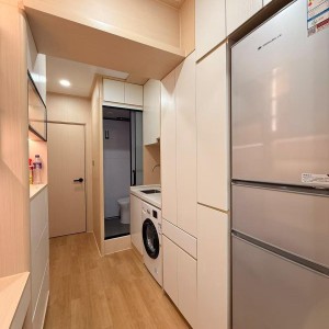 旺角新填地街223号C房独卫studio，日式木质装修超多柜子收纳，家具家电齐全，旺角站步行3分的黄金地段