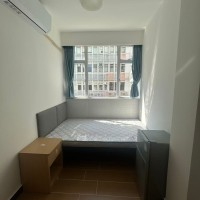 尖沙咀永乐大楼3号房studio，面积超大电梯洋房带独卫，有分体式空调，尖沙咀核心采买生活便利