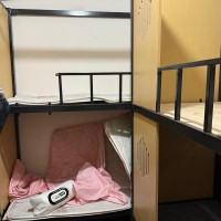 港岛北角马宝道康乐大厦男生公寓，步行1分钟至北角站，生活配套齐全事宜居住