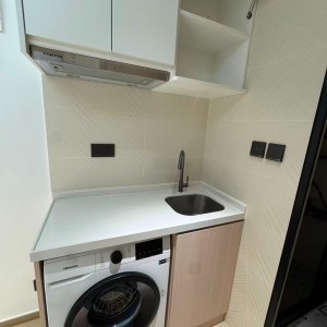 佐敦文苑街文耀楼38室A房，8100尊享一室一厅，干湿分离卫浴电梯洋房，港铁14分钟直达港理工，20分钟至城大