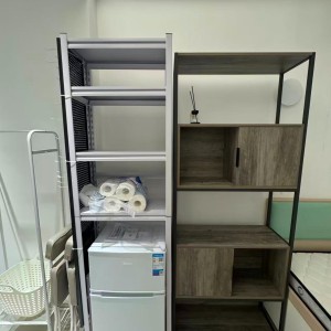 尖沙咀加连威老道51号独卫studioA ，尖沙咀地铁站步行6分钟，楼下巴士站众多，理工步行5分钟，都会大学巴士通勤15分钟